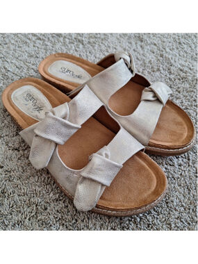 Eurosoft By Sofft Golden Knot Sandals Gold Womens Size 9.5M Metallic Vacation